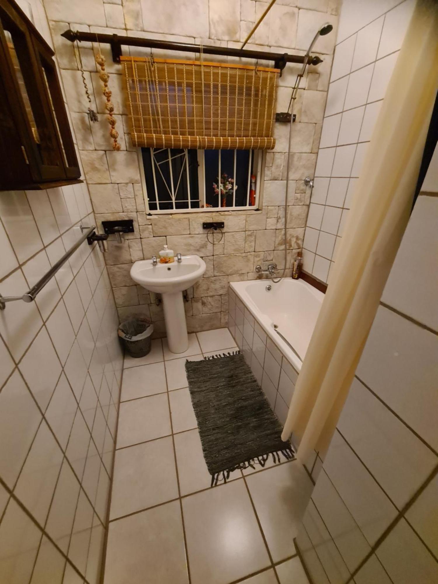 The Old Cabin Hotel Cullinan Room photo