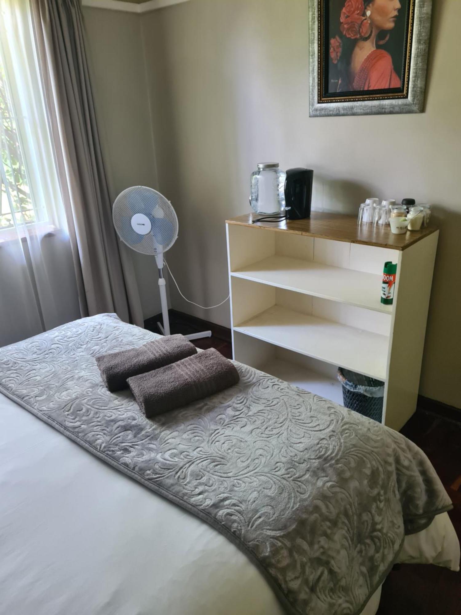 The Old Cabin Hotel Cullinan Room photo